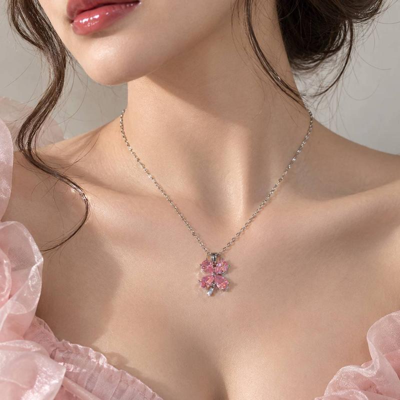 گردنبند زنانه مدل گل چهار برگ