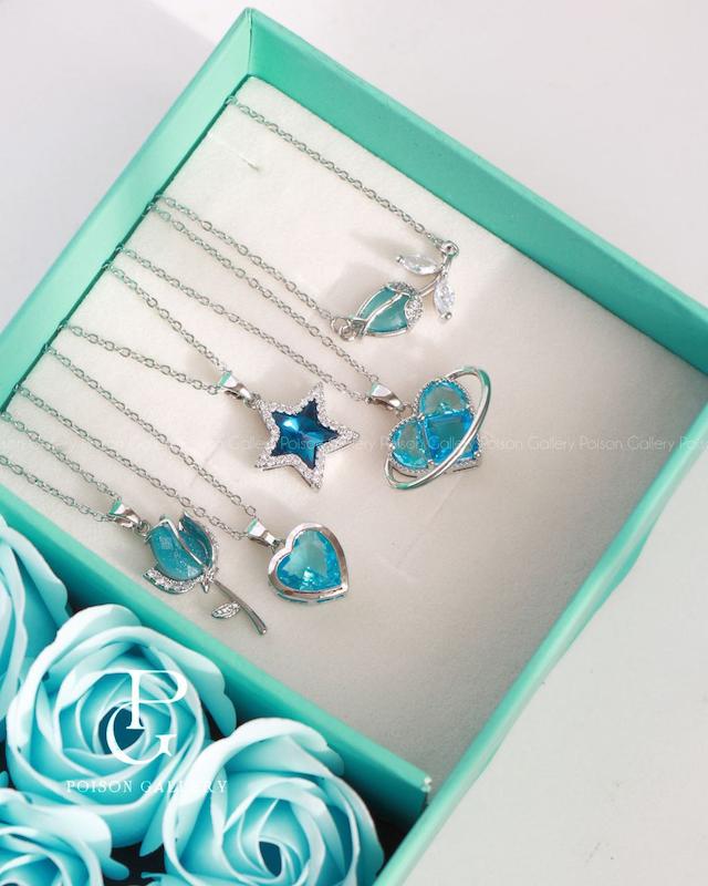 کالکشن گردنبند های آبی