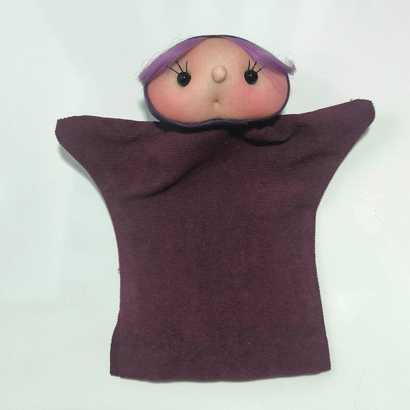 عروسک دخترانه نمایشی