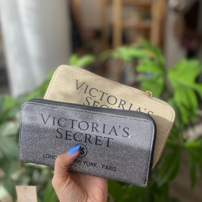 کیف پول دستی ویکتوریا