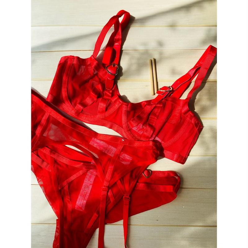 ست سه تيكه با هارنس 