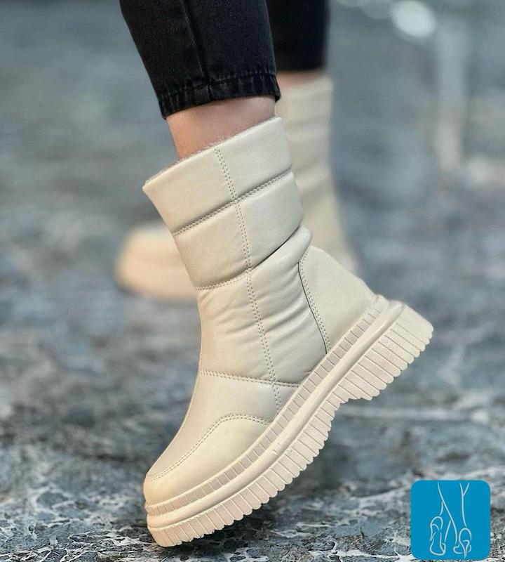 بوت زنانه کاپشنی ابردوزی کد ۳۲۶۴