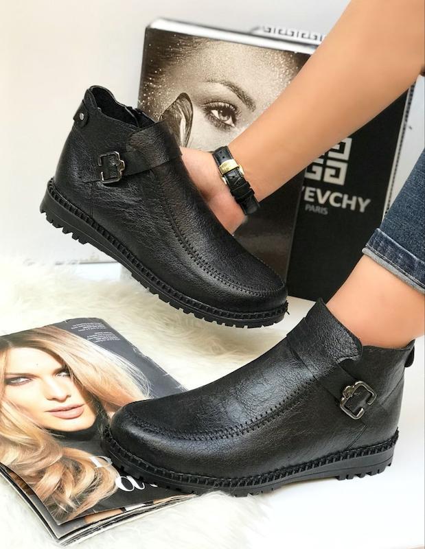 نیم‌بوت بغل زیپ زنانه کد ۸۸۶۲