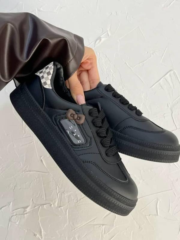 کتونی زنانه یرفا مدل Cat | کتونی چرمی خوشپا با زیره PU نرم کد ۱۱۰۹