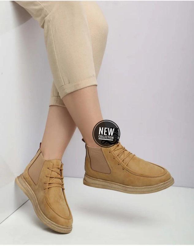 نیم‌بوت زنانه کلارک مدل LVL | رویه میکروسوییت ضدآب، زیره پیو سبک کد ۸۶۴۳