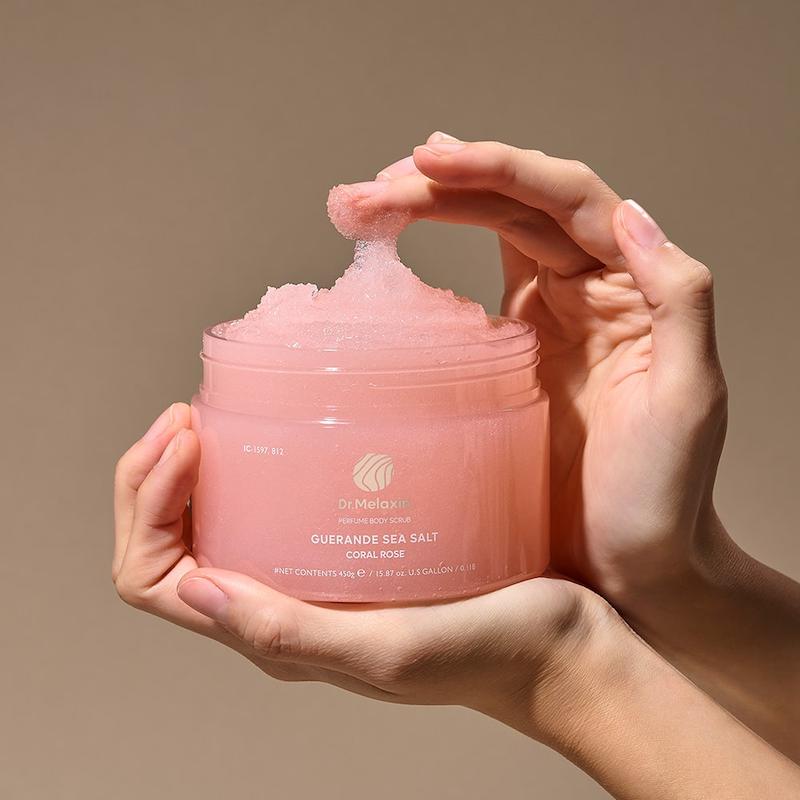 نمک بدن اسکراب و لایه‌بردار معطر دکترملاکسین  Dr.Melaxin Guerande Sea Salt Perfume Exfoliating Body Scrub