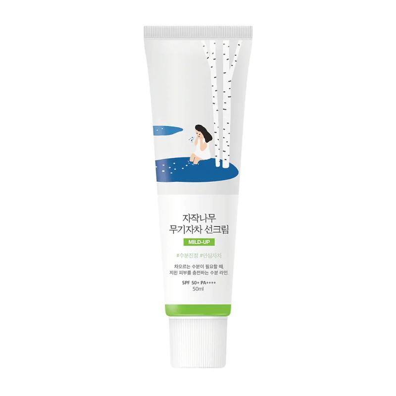 ضد آفتاب فیزیکی مرطوب کننده و تسکین دهنده راندلب  Round Lab Birch Juice Moisturizing Mild-Up Sunscreen