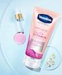 سرم بدن ویتامینه وازلین روشن‌کننده و ضدآفتاب  Vaseline Healthy Bright Soft Glow Vitamin Body Serum