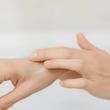 کرم دست تسکین‌دهنده نیوآ حاوی آلوئه‌ورا  تسکین‌دهنده برای پوست‌های خشک و زبر  NIVEA Crema de Manos Calmante Aloe Vera Tubo Soothing Hand Cream for Dry & Rough Skin