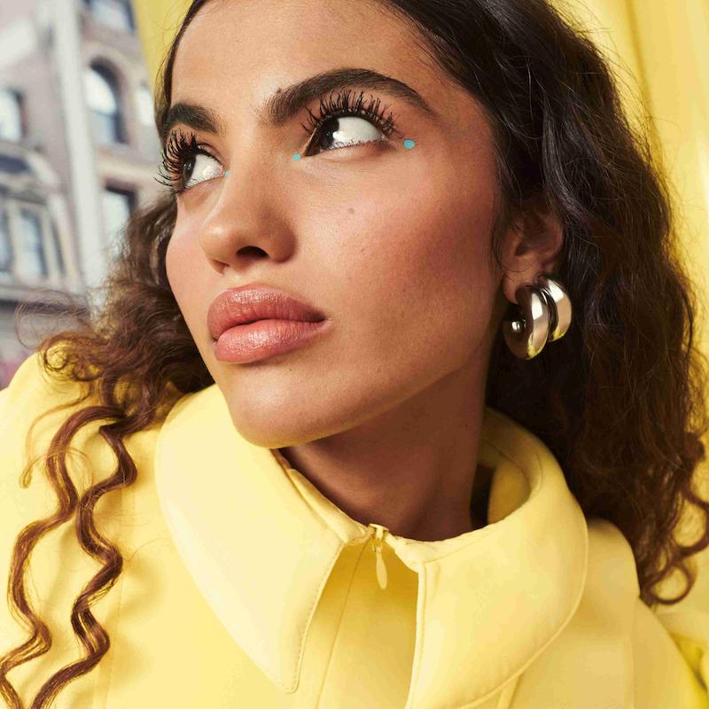 ریمل کولوسال بابل میبلین حجم دهنده و حالت دهنده  MAYBELLINE COLOSSAL BUBBLE MASCARA