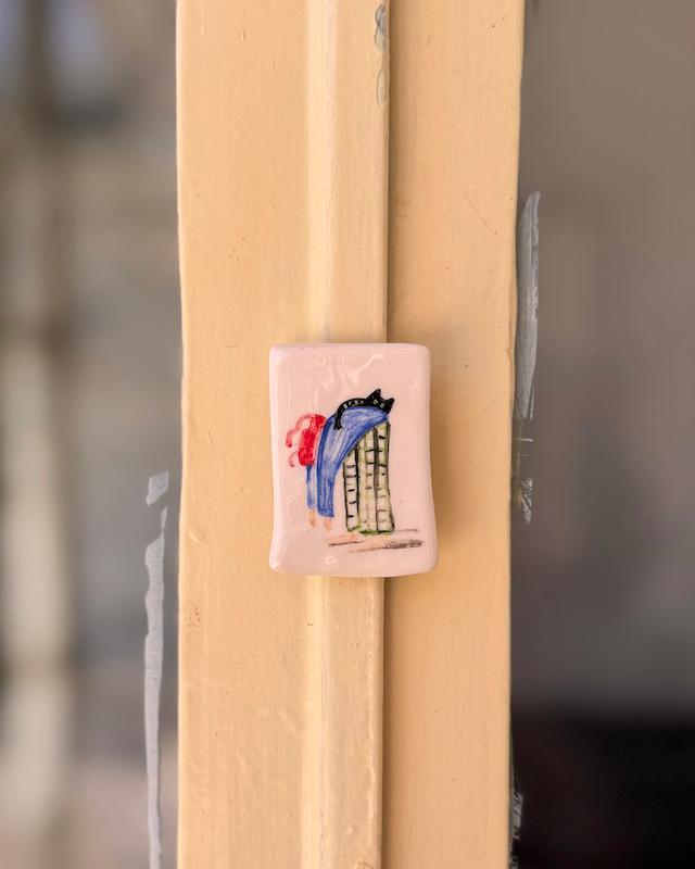 مگنت دختر خسته