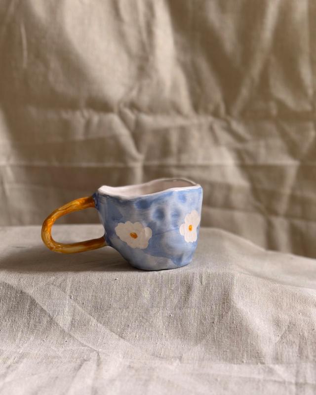 ماگ گُل سفید