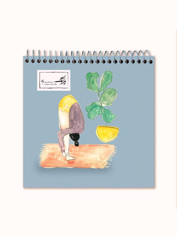 دفتر دختر یوگا کار