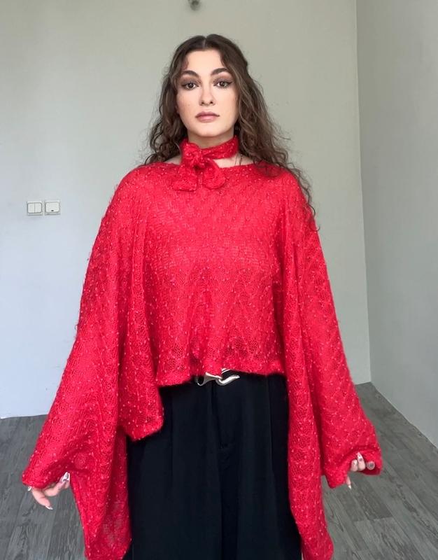 شومیز سرخ