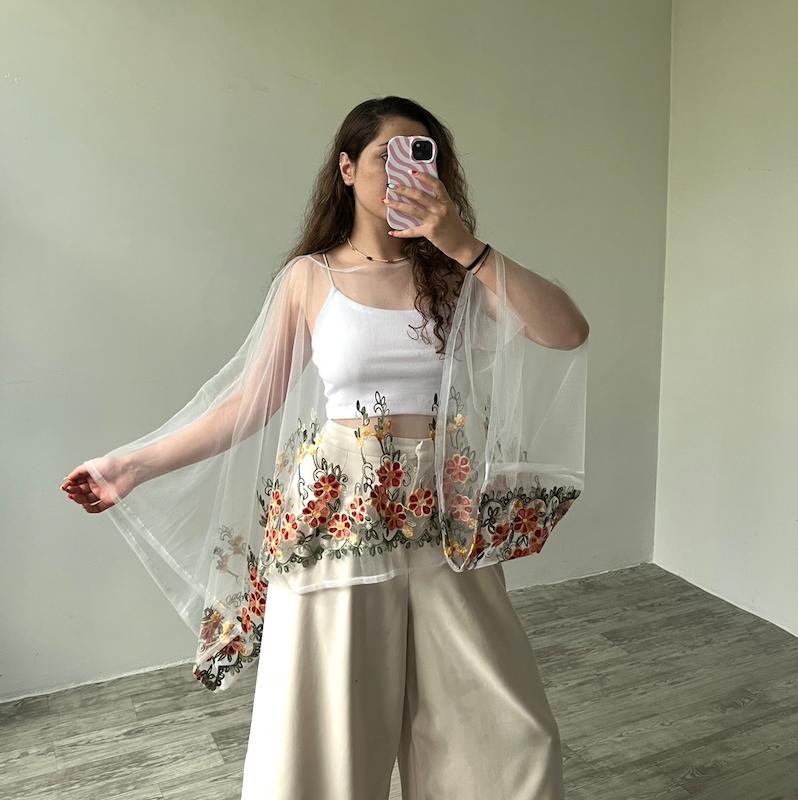 شومیز باغچه سفید