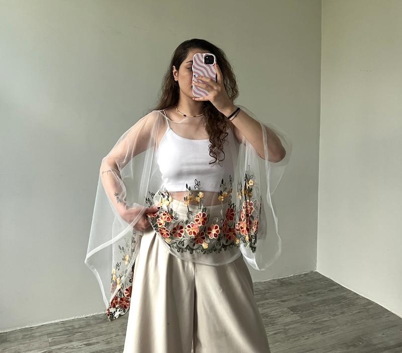 شومیز باغچه سفید