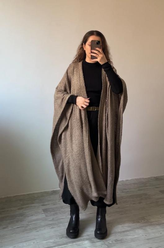 پانچو بلند بافت