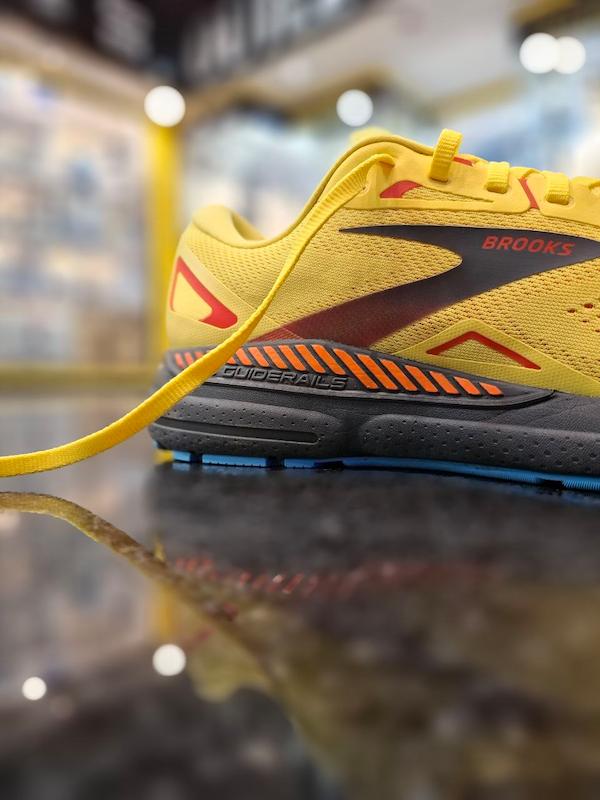 کتونی بروکس آدرنالین جی تی اس Brooks Adrenaline Gts 23