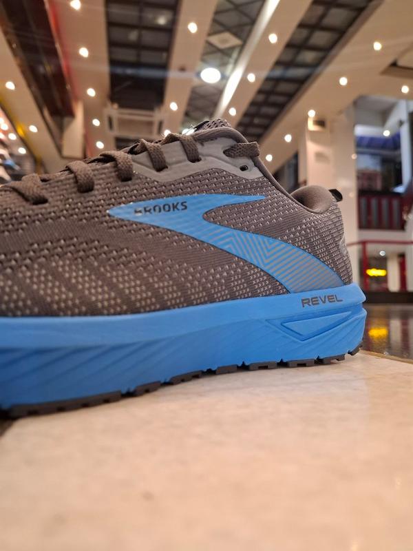 کتونی بروکس ریول Brooks Revel 6