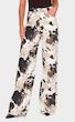 شلوار طرح گاوی زنانه برند PrettyLittleThing
