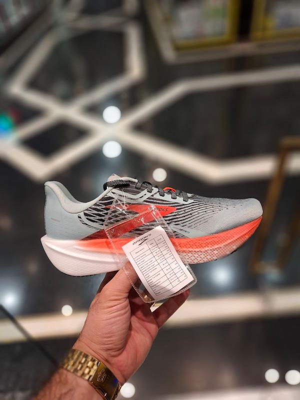 کتونی حرفه ای برند بروکس هاپریون Hyperion MAX