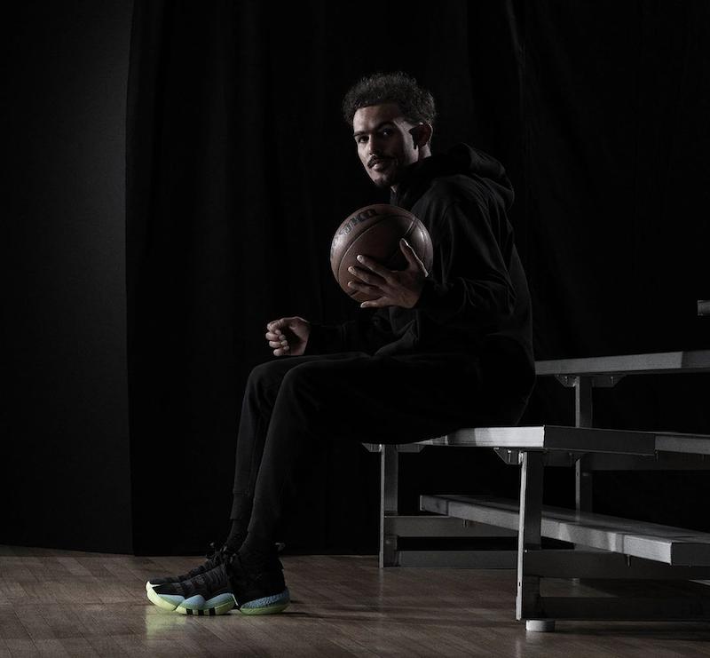 کتونی بسکتبال آدیداس Trae Young 2 J