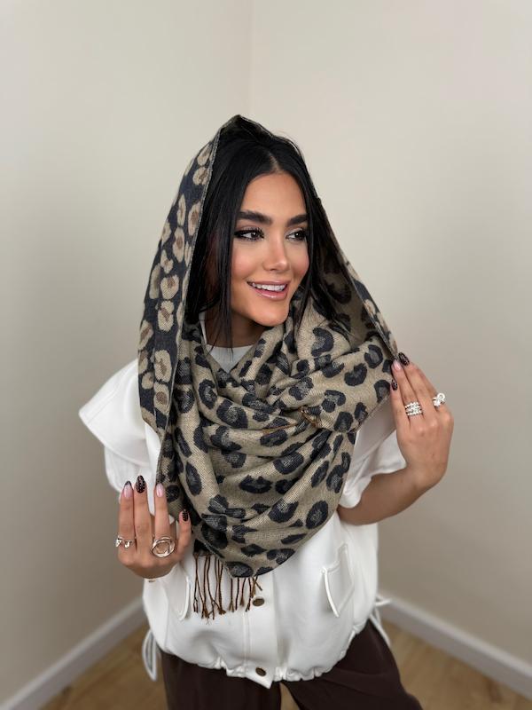 شال leopard 