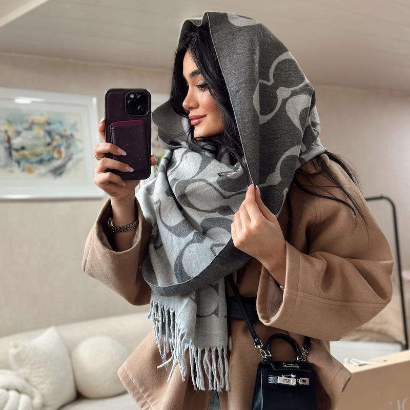 شال موهر coach