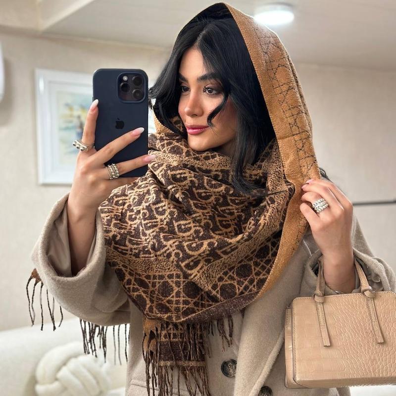 شال موهر dior 