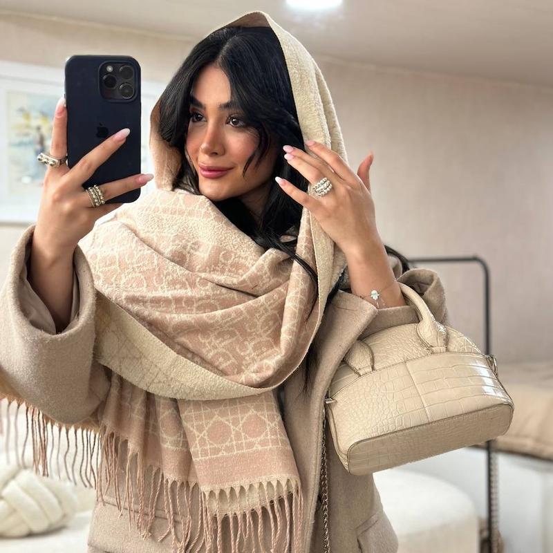 شال موهر dior 