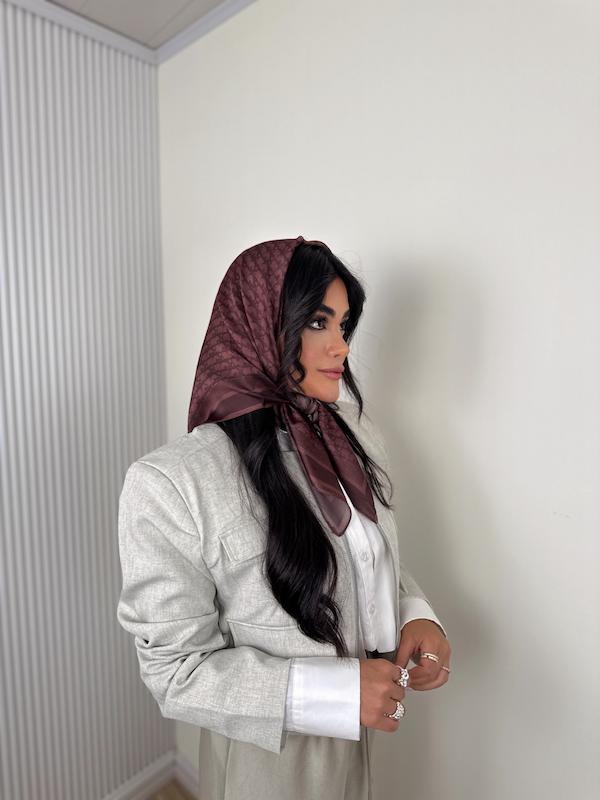 روسری دیور 