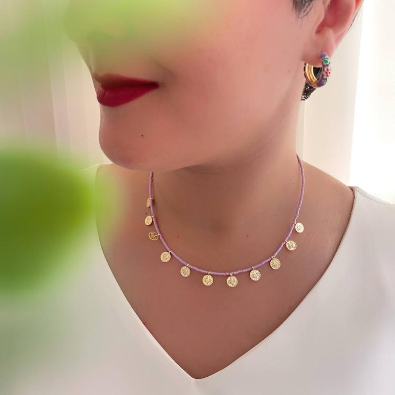 گردنبند مهره ای یاسی با آویز سکه