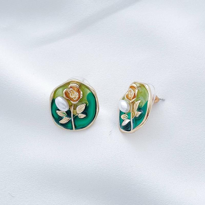 گوشواره میناکاری سبز قاب گل رز استیل