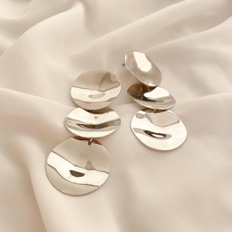 گوشواره آویز مهتاب‌نگار طرح زارا 12