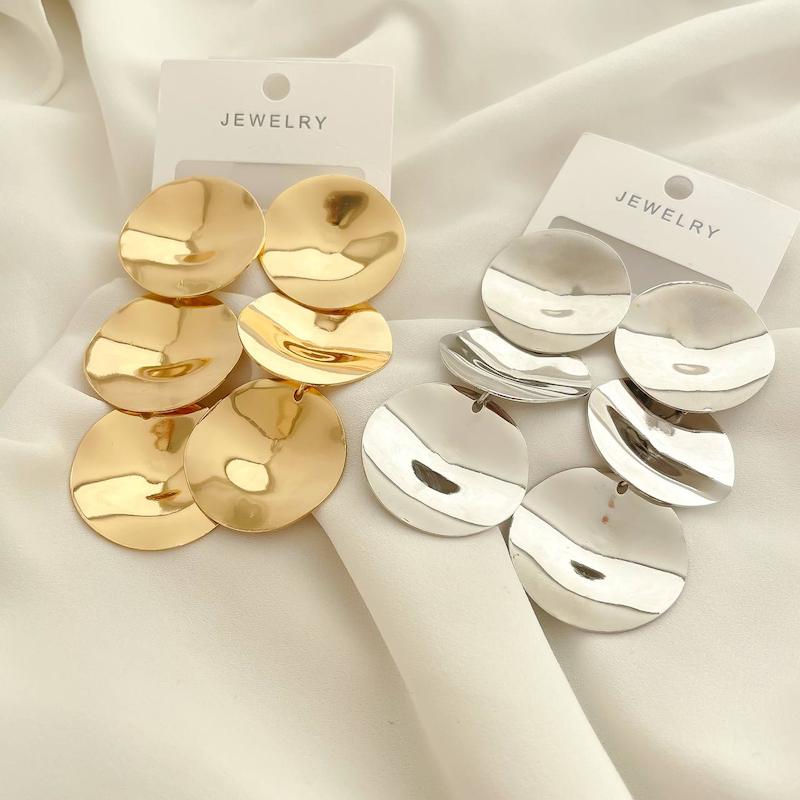 گوشواره آویز مهتاب‌نگار طرح زارا 12