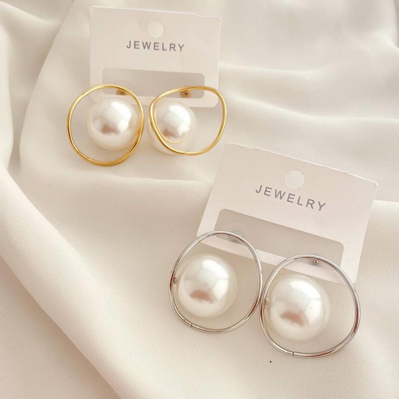 گوشواره حلقه‌ای مرواریدنما طرح زارا 3