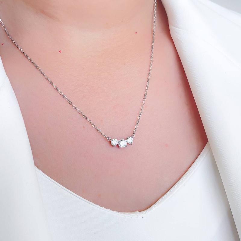 گردنبند ژوپینگ مدل سه نگین درخشان