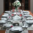 سرویس غذاخوری چینی 103 پارچه 12 نفره چینی زرین ایران مدل فرانسیس سری نئوکلاسیک با لعاب داخل لعابی مقاوم، مناسب شست‌وشو در ماشین ظرفشویی و استفاده در مایکروویو، شامل بشقاب، سوپ‌خوری، قوری و سایر ظروف کامل پذیرایی
