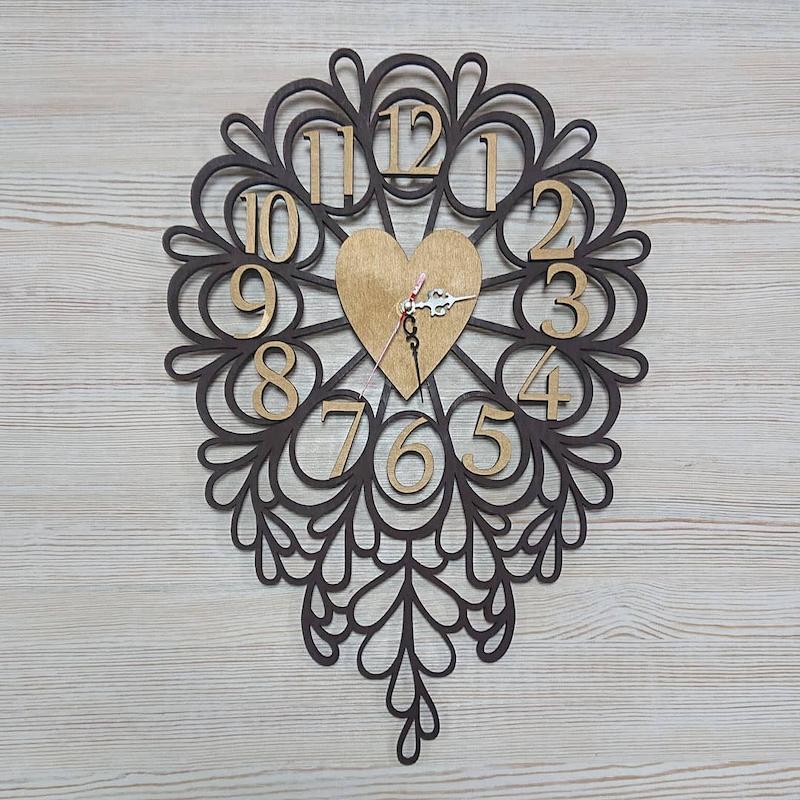 ساعت دیواری قلب پیچکی