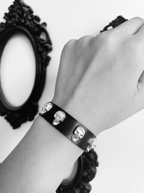 دستبند اسکلت تک لاین