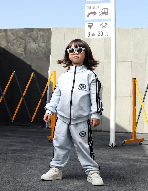 سوییشرت و شلوار سه خط