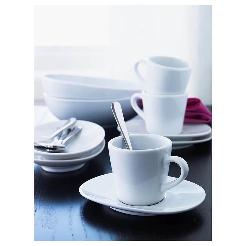 قاشق چای خوری ایکیا در حال استفاده