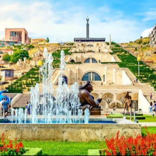 تور یک‌روزه از تفلیس به ارمنستان: دریاچه سوان و ایروان (گروه کوچک)