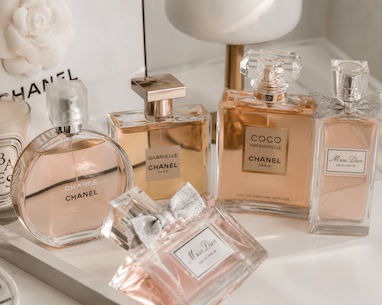 قبل از خرید عطر بخون! روش‌های تشخیص عطر اصل از تقلبی و معرفی برندهای محبوب