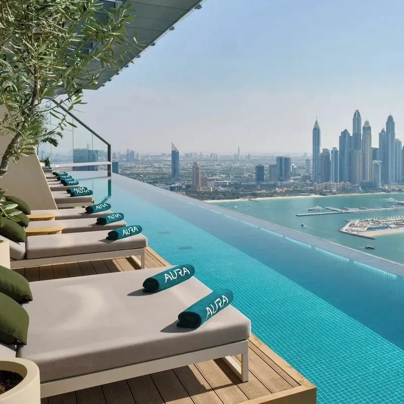 تجربه استخر AURA SKYPOOL دبی