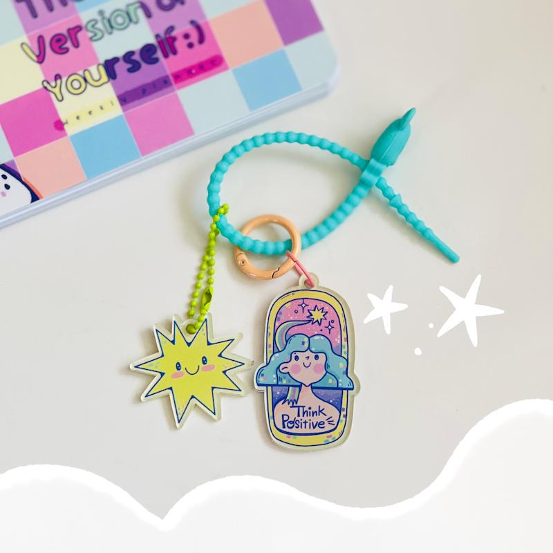 آویز مثبت فکر کن