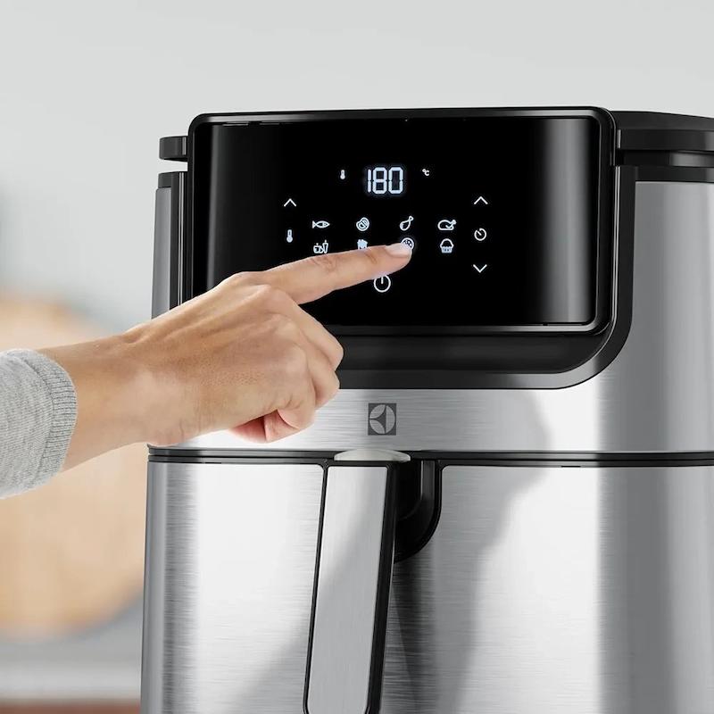 سرخکن بدون روغن ۷ لیتری  برند Electrolux سوئد مدل E6AF1-6ST استیل با گارانتی اصالت و سلامت کالا