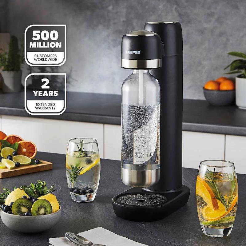 دستگاه سوداساز برند جیپاس GEEPAS  مدل GSM63079UK ظرفیت ۱ لیتربا ۲ سال گارانتی شرکتی 