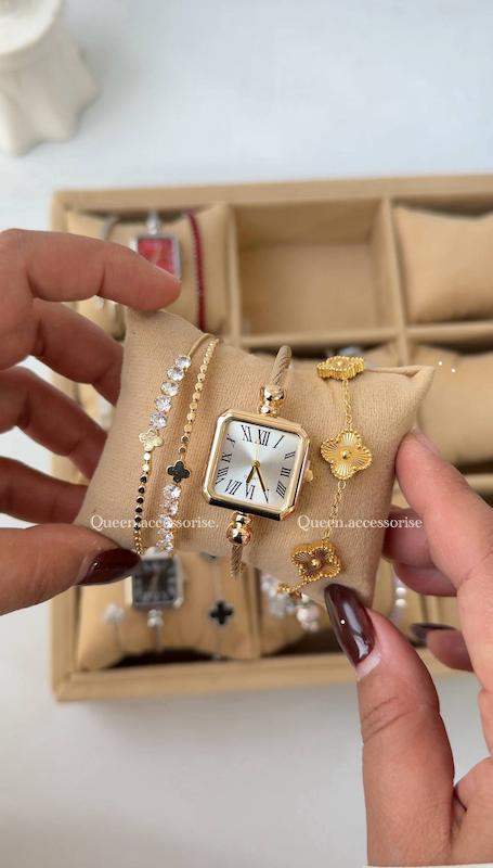 ساعت بنگلی صفحه مربعی
