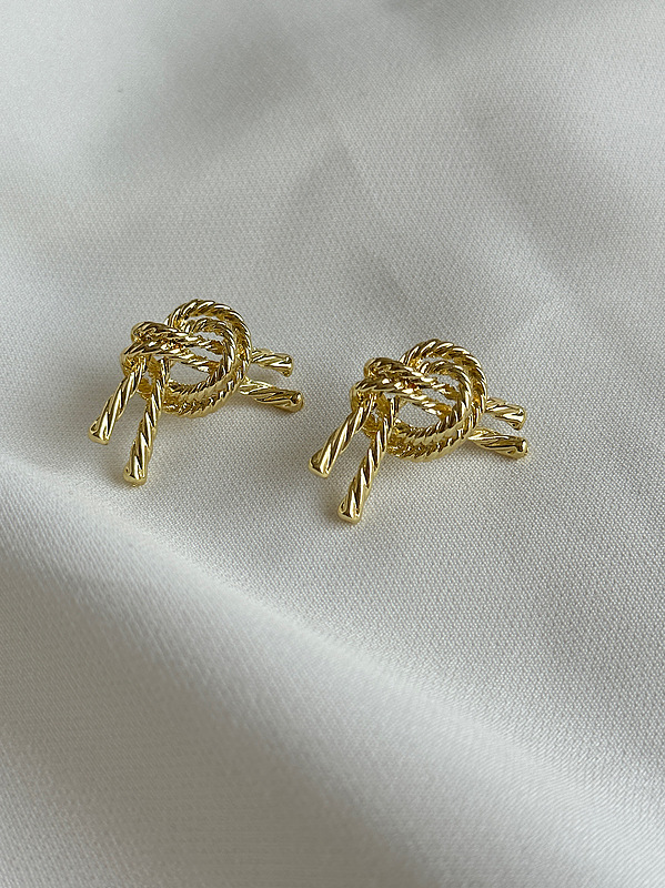 گوشواره طلایی کوچک